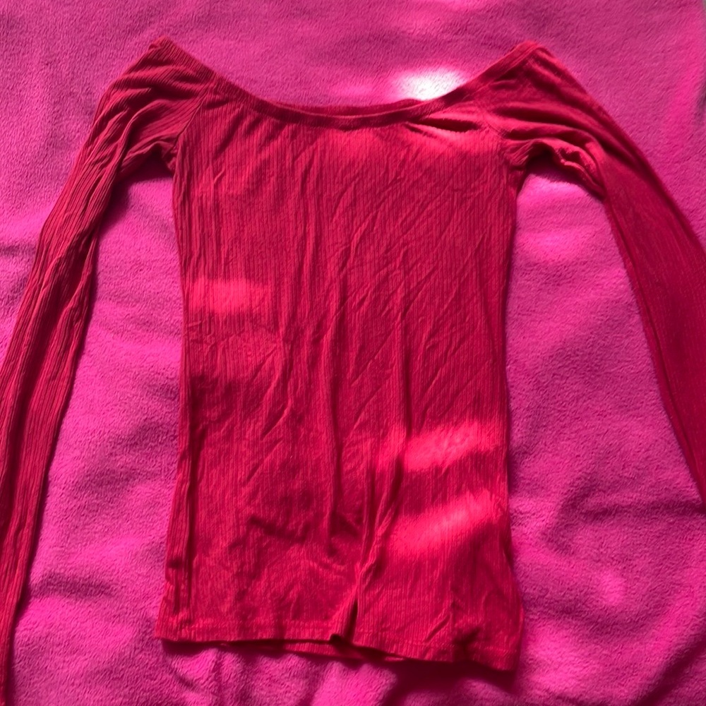 Off the shoulder long sleeve top